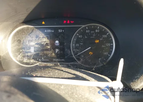 2018 Nissan Kicks Sr from USA, damaged, VIN 3N1CP5CU7JL506551